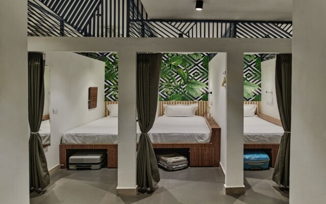 Minimalist Poshtel and Suites - Hostel