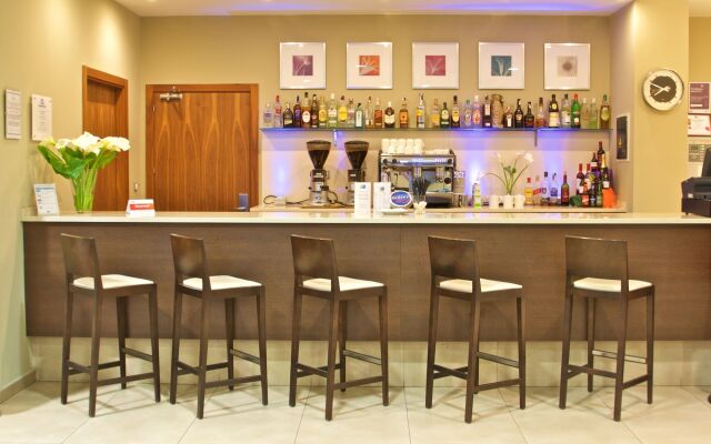 Holiday Inn Express Campo De Gibraltar - Barrios by IHG