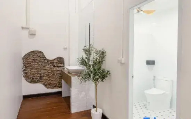 House of Patcha Hostel and Salon