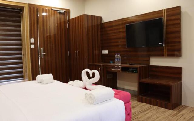 Jollywood Banquets & Resort