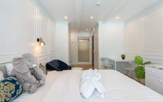 White Ivory Bed & Breakfast
