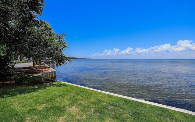 Northshore 960/960A* (2G) - 3BR 3BA - (8)