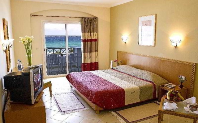 Room standard gardenview with balcony or terrace — фото 1