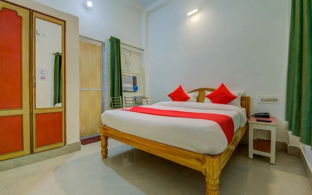 Viraj Hotel By OYO Rooms