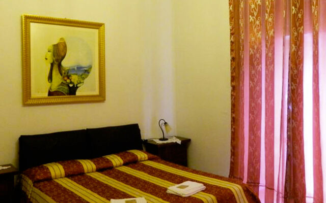 Crispi Rooms