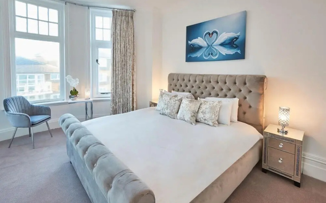 Host Stay Captain s Deck Seafront Apartment