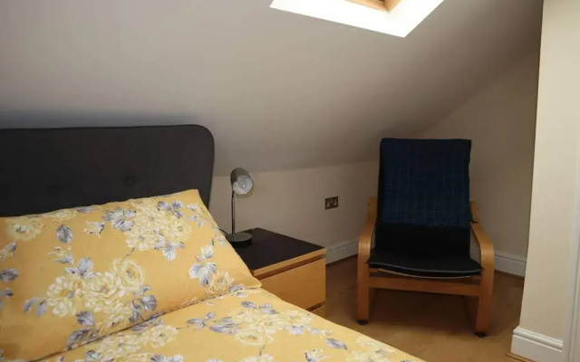 Apartment - Sleeps 4 - Near Castle & Town Centre