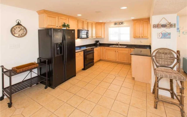 Coastal View V - 8 Br Home