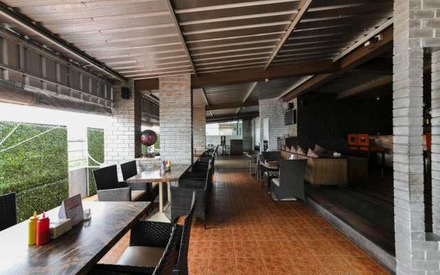 Hotel Roopa