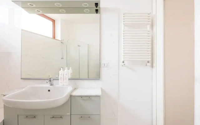 Colonna Classic Style Apartment