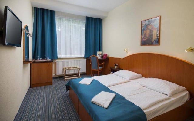Economy Double room (full double bed)