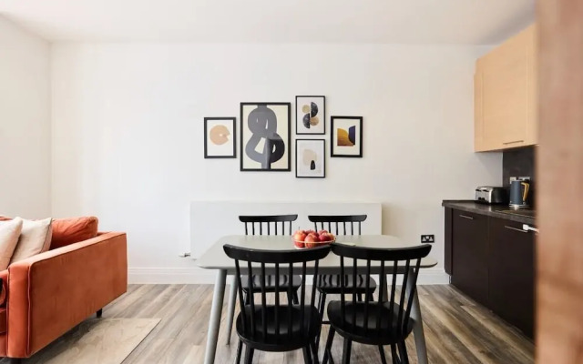The Harlesden Breakout - Glamorous 2bdr Flat