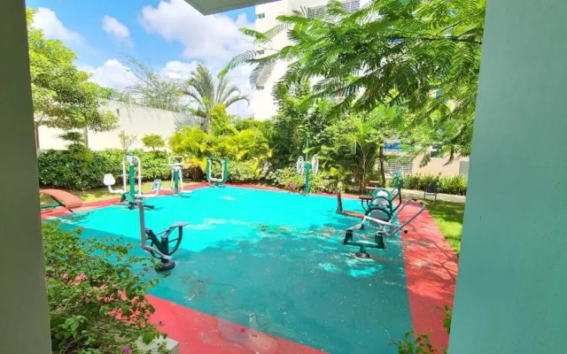 Con piscina a 10 minutos del aeropuerto