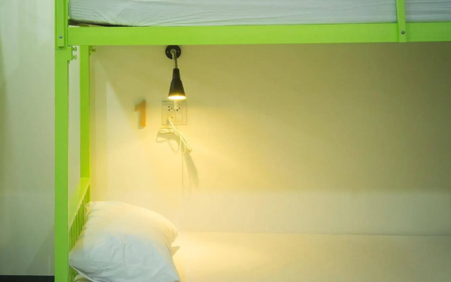 The 9th House - Hostel