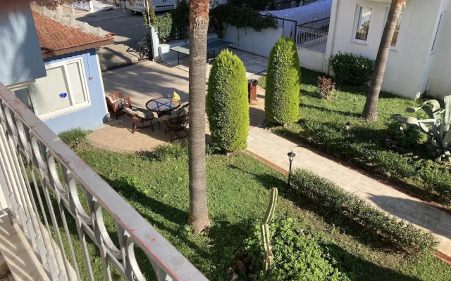 Popular 1 bed Apart Home in Central Side With Many on Site Amenities Facilities
