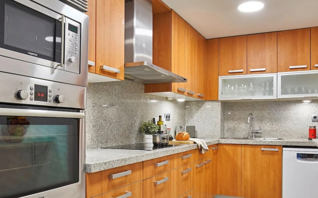 Love Local Life Near Sagrada Familia By Myrentalhost