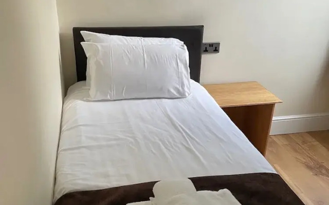 Bungalow-happy Valley-sleeps8