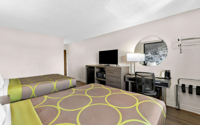 Super 8 by Wyndham Goodyear/Phoenix Area