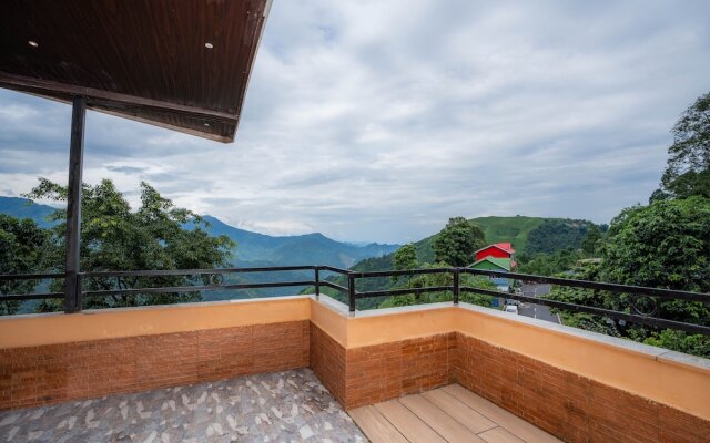 Summit Bougainvillea Tea Resort