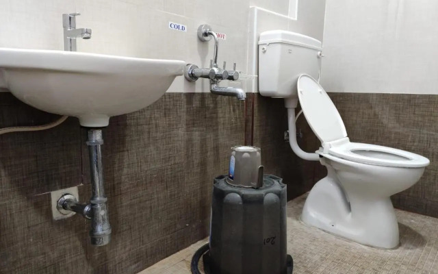 Hotel Sugam Karaikudi