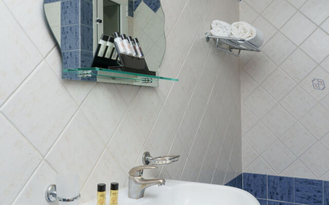 Stefania Beach Resort