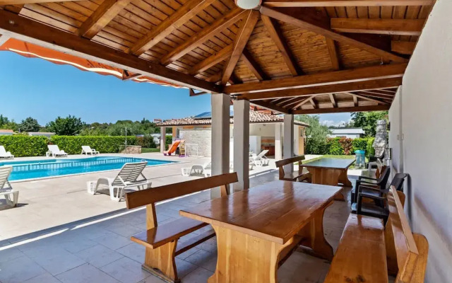 Appealing Mobile Home in Banjole With Garden