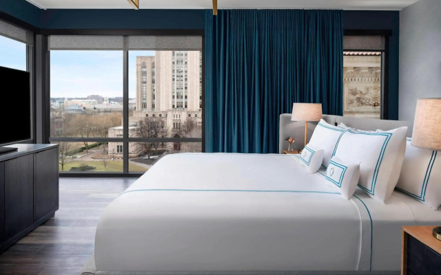 The Oaklander Hotel, Autograph Collection