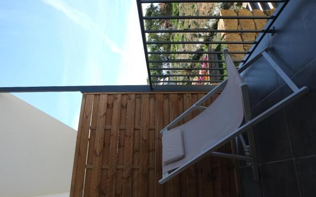 Хостел WOT Ericeira Surf Social