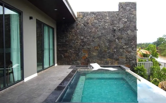 Song View Pool Villa