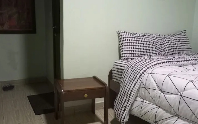Charming 2-bed House in Kigali