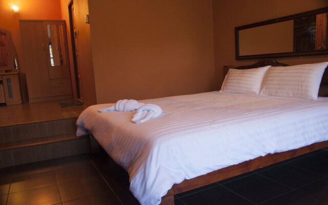 Thana Lagoon Resort