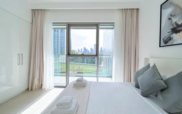 Stunning 2B in Downtown Views Burj Khalifa View