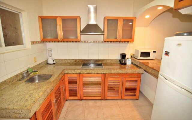 2BR Condo ground level Rinconada Del Sol