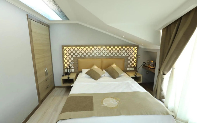 Unluselek Hotel