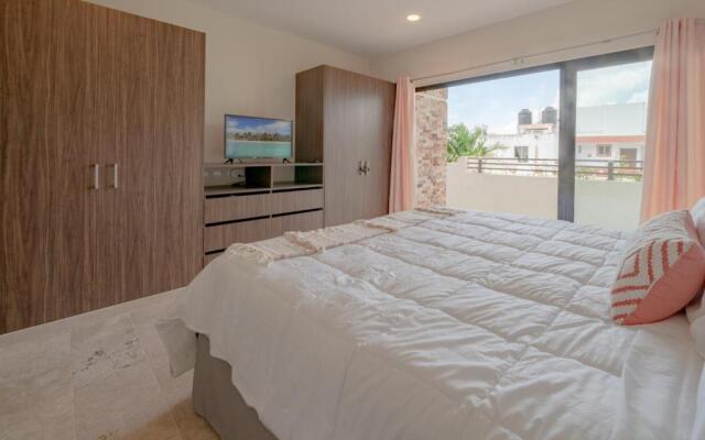 Verde Oasis Condo - Downtown - At Veranto Condos