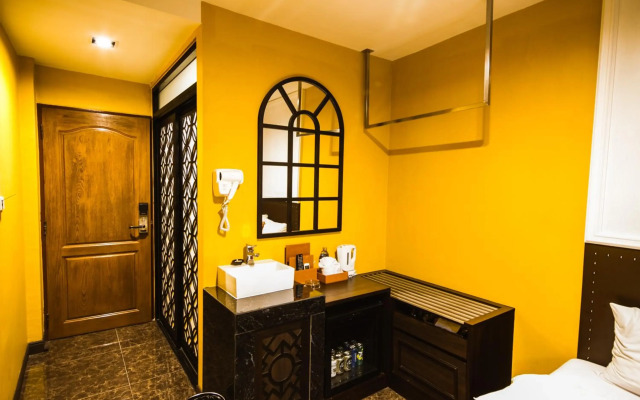 Khaosan Palace Hotel