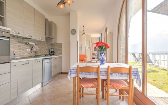 Climb, Cruise & Dine; Lake Como