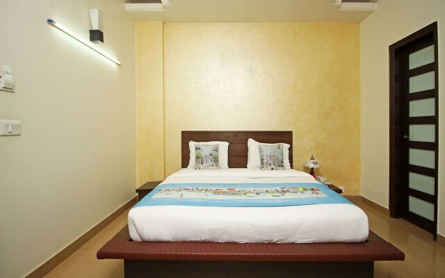 OYO 8704 Hotel Good Care