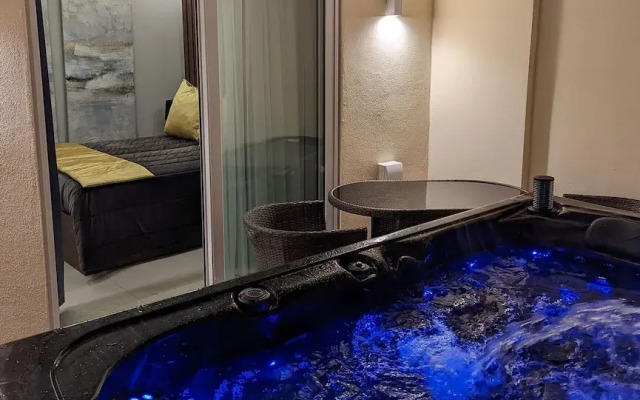 Domus Boutique Hotel