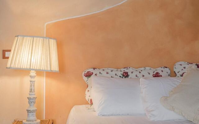 Maria Farmhouse Apartment in Wine Resort in Lucca