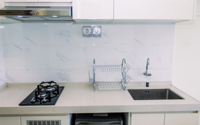 Studio With Cozy Design At Sky House Bsd Apartment