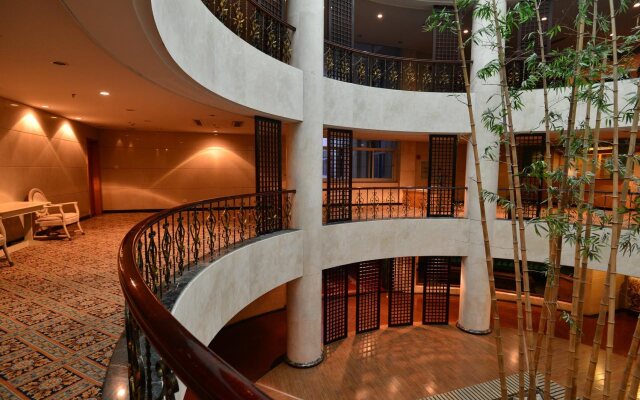 Baodao Exhibition Center Hotel