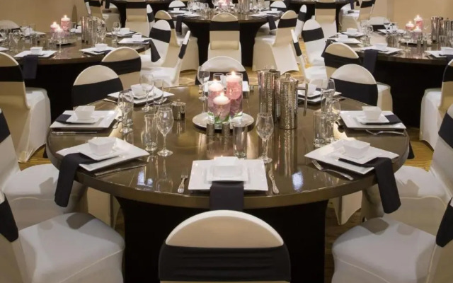 Mark Spencer Hotel