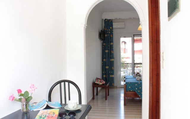 Dimitra Apartments