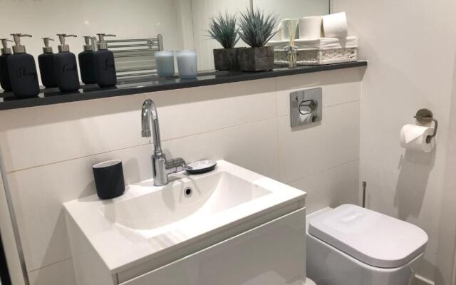 Boutique Collection in Reading by Creatick