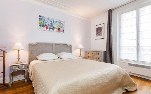 Le Bon Marche - Sevres Private Apartment