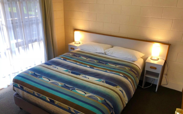 Sheffield Motor Inn – Guest Rooms – Sheffield