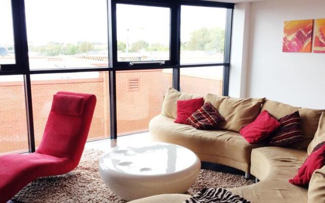 Fantastic Birmingham Jewellery Quarter 2 Bed Home