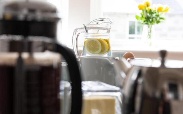 Harbour Street Apartment