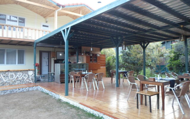 Cirali Flora Pension